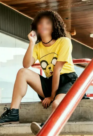 Celina, 28