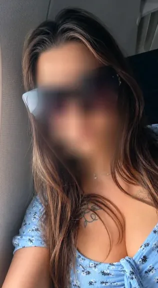 Elena, 34