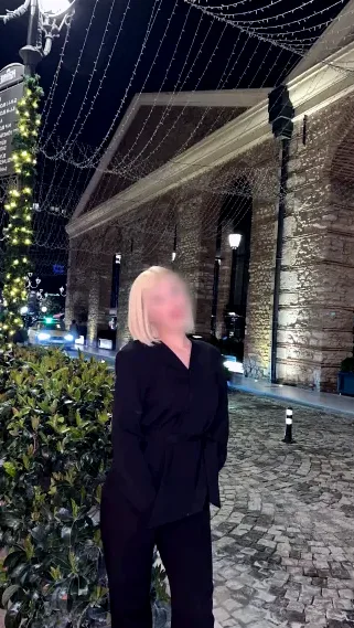 Elisa, 21