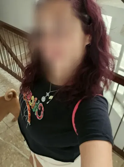 Jana, 33