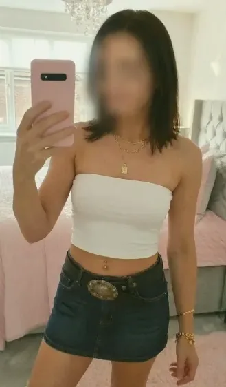 Maike, 24