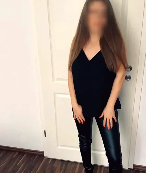 Maike, 32