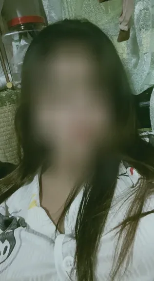 Marie, 24
