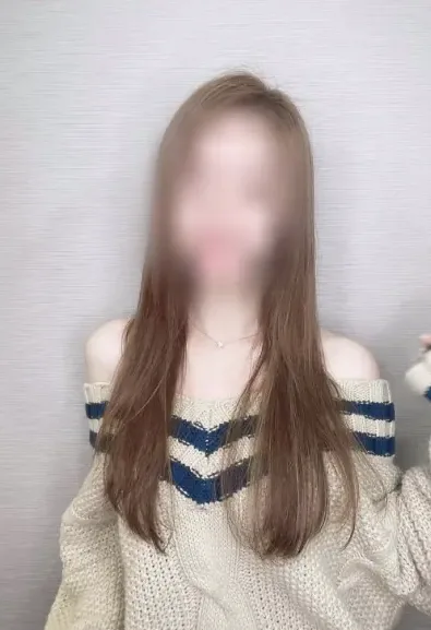Nele, 28