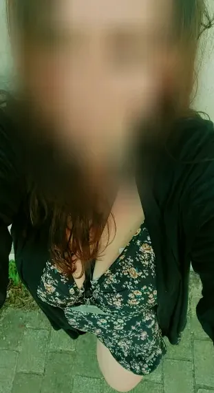 Özlem, 30