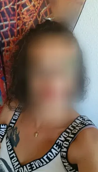 Stefanie, 40